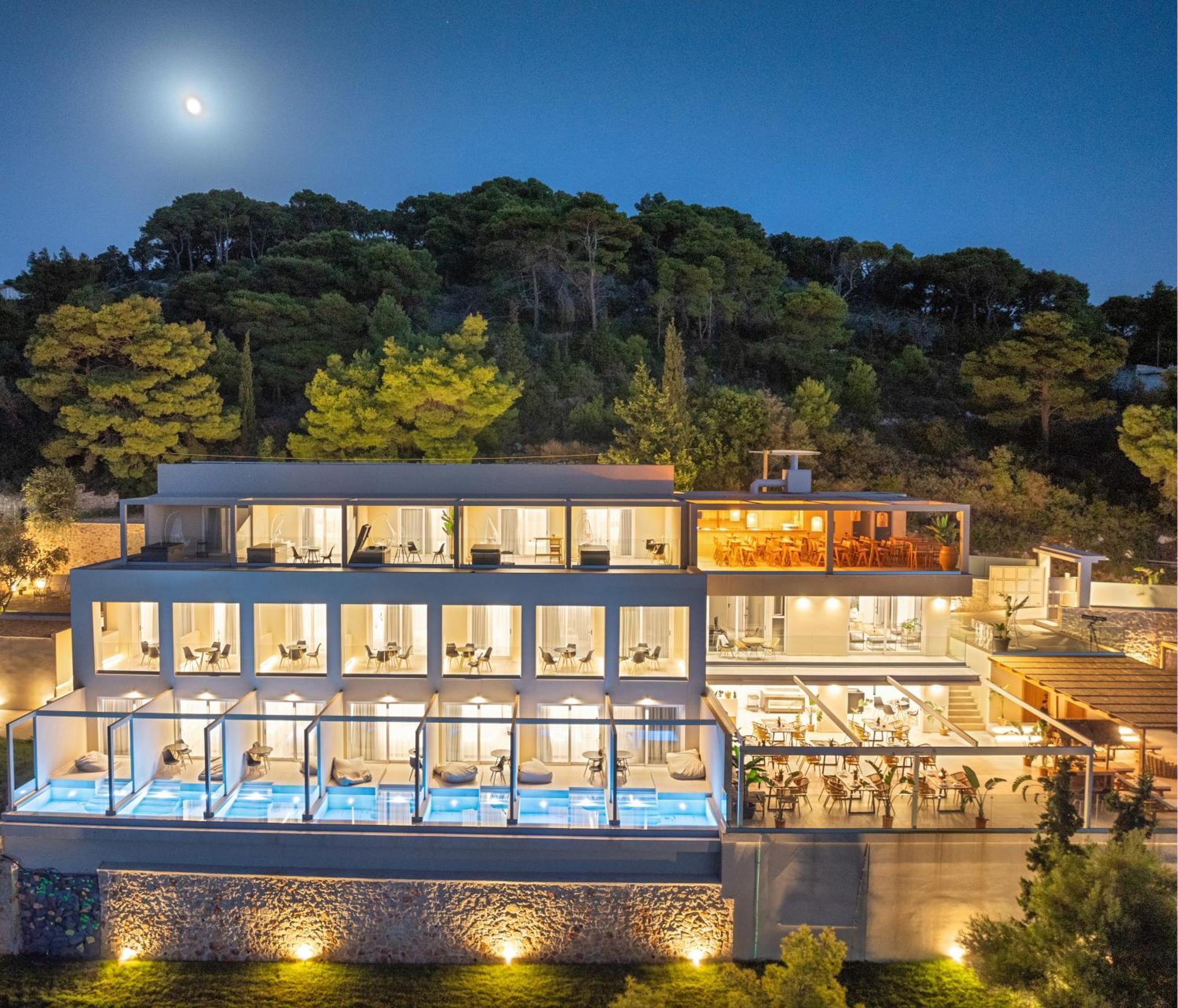 Myzith Luxury Suites Keri Eksteriør billede